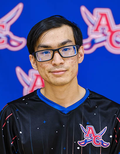 Thomas Nguyen Headshot headshot