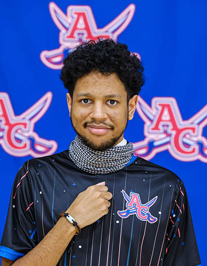 Jan Luis Rodriguez Headshot headshot