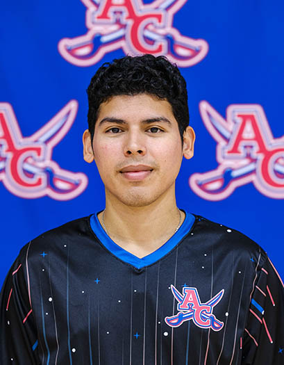 Mario Ruiz Headshot headshot