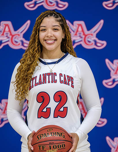 Laziah Wilson headshot headshot