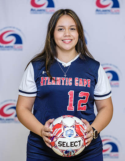 Nataly Castro headshot