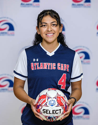 Giselle Lopez headshot