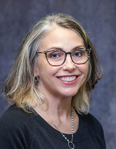 Laura Batchelor smiling headshot