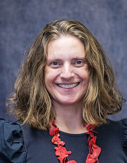 Judith Otterburn-Martinez headshot
