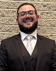 Alexander Barr headshot