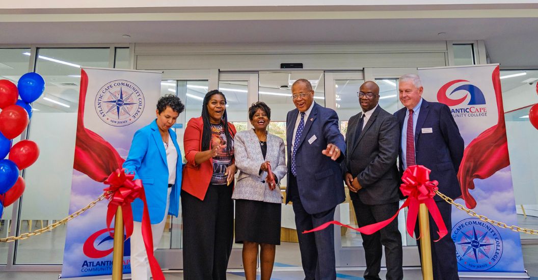 Atlantic Cape staff and trustees at the One-Stop Welcome Center ribbon cutting ceremony