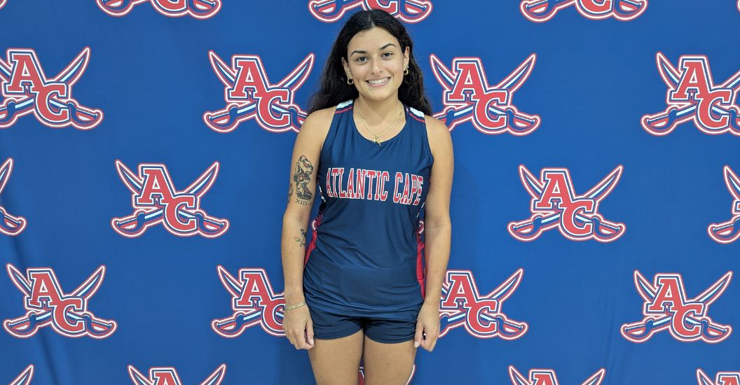 Women's cross-country student-athlete Alexandra Ramirez