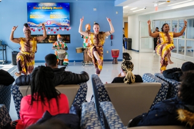 members of the Kotchegna Dance Company