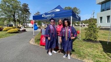 Grey Cubano with Lisa Givens and Joelle Motley