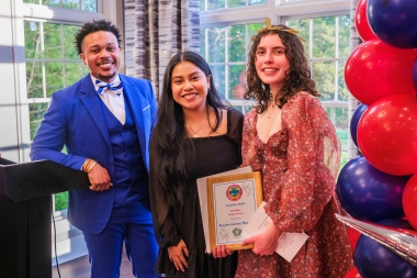 Rewrites accepts its award