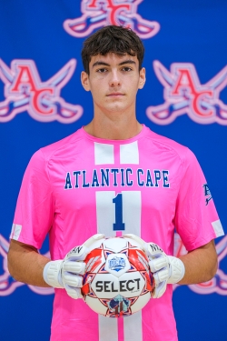 Goalkeeper Emil Draka