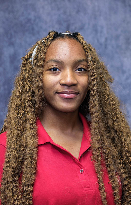 Jayda Dixon headshot