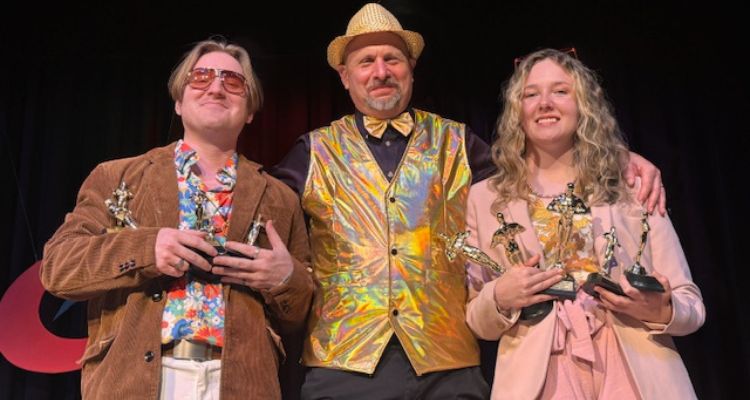 Student Shayne Crowley, Professor Keith Forrest and student Katherine Jaques